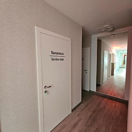 Hotel Mansarda Iris à Kiev Extérieur photo