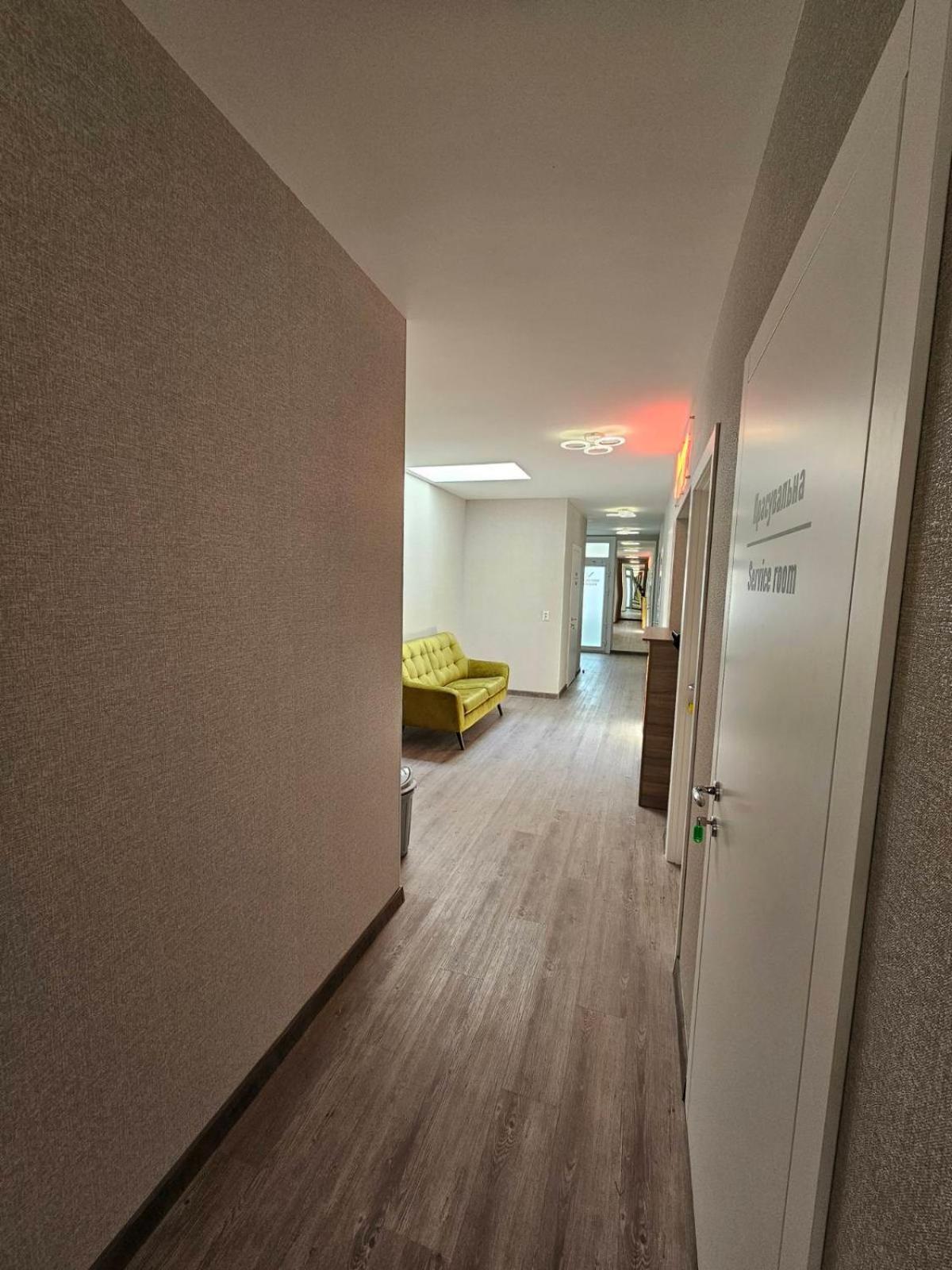 Hotel Mansarda Iris à Kiev Extérieur photo